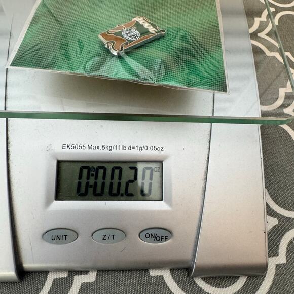 Starbucks Pin Barista Award For Apron 2007 New In Packaging Employee Medal - Picture 5 of 5